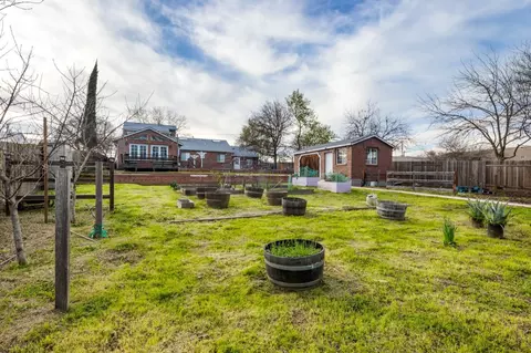 View/Area - 3924 Marshall Ave, Carmichael, CA 95608 photo 1 of 4