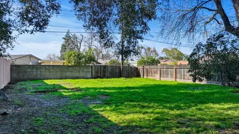 131 Covena Ave, Modesto, CA 95354 photo 27