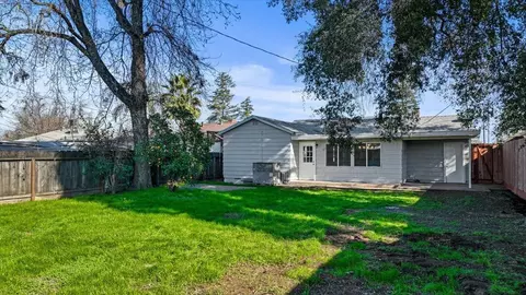 131 Covena Ave, Modesto, CA 95354 photo 28