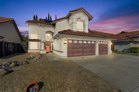 2931 Avon Rd, Rocklin, CA 95765