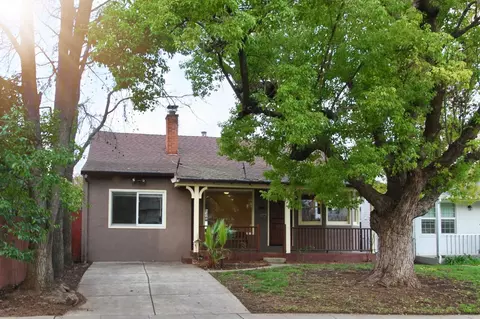 2546 28th St, Sacramento, CA 95818