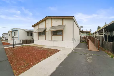 425 20th Century Blvd #C19, Turlock, CA 95380 photo 2