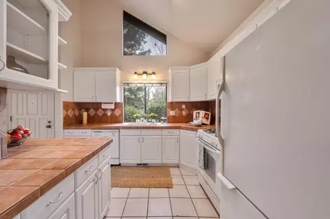 2240 Boyer Dr, Carmichael, CA 95608 photo 23