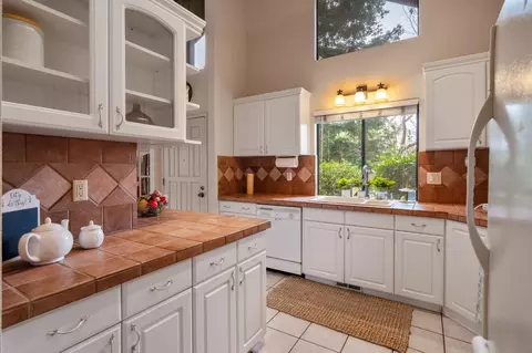 2240 Boyer Dr, Carmichael, CA 95608 photo 22