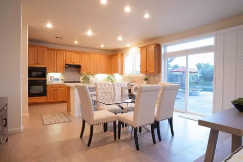 Dining - 3841 Lakeside Dr, Modesto, CA 95355 photo 2 of 4