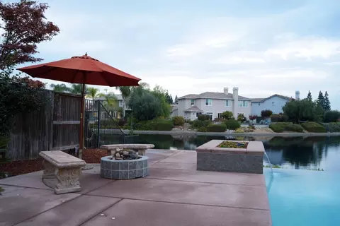 Exterior - 3841 Lakeside Dr, Modesto, CA 95355 photo 10 of 12