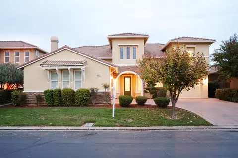Exterior - 3841 Lakeside Dr, Modesto, CA 95355 photo 11 of 12