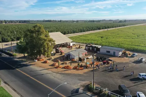 716 N Daubenberger Rd, Turlock, CA 95380