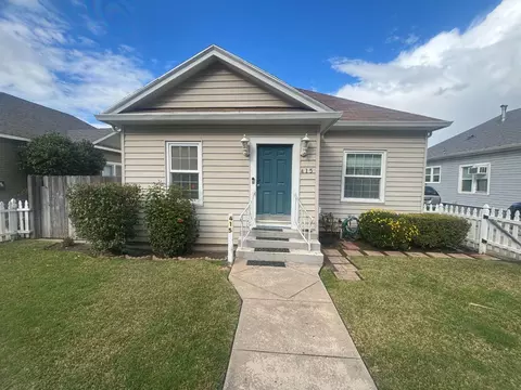 415 E Oak St, Lodi, CA 95240 photo 1