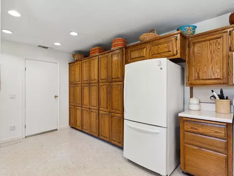 Kitchen - 1961 Heather Hill Rd, Placerville, CA 95667 photo 8 of 9