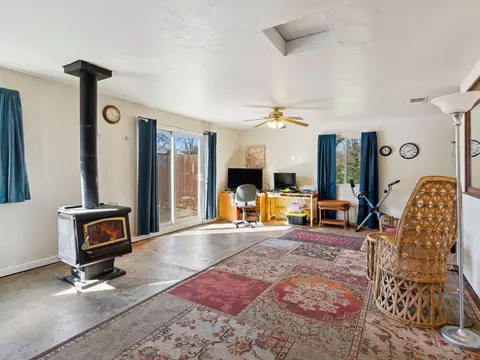 Entry Way - 1961 Heather Hill Rd, Placerville, CA 95667 photo 2 of 3