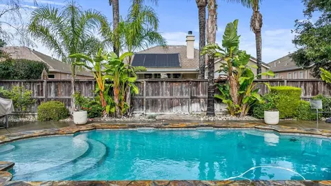 Exterior - 4613 Via Verde Ct, Modesto, CA 95357 photo 12 of 17