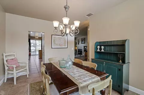 Dining - 4613 Via Verde Ct, Modesto, CA 95357 photo 2 of 2