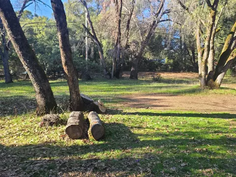 Exterior - 5161 Oak Hill Rd, Placerville, CA 95667 photo 13 of 25