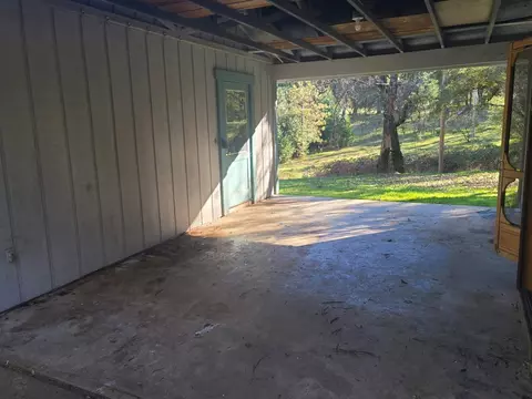 Exterior - 5161 Oak Hill Rd, Placerville, CA 95667 photo 6 of 25
