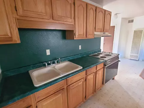 Kitchen - 5161 Oak Hill Rd, Placerville, CA 95667 photo 3 of 5