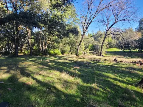Exterior - 5161 Oak Hill Rd, Placerville, CA 95667 photo 14 of 25