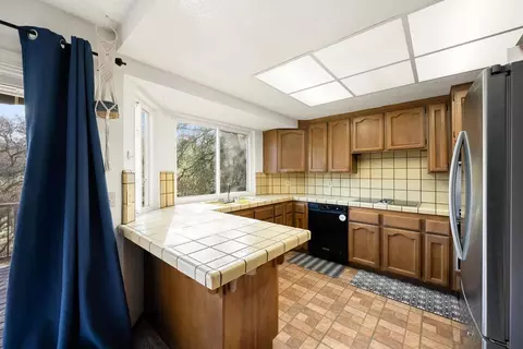 Kitchen - 269 Pine Tree Cir, Pilot Hill, CA 95664 photo 2 of 3