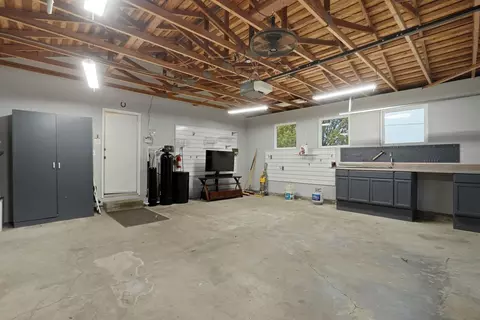Exterior - 2294 E Forest Lake Rd, Acampo, CA 95220 photo 16 of 18