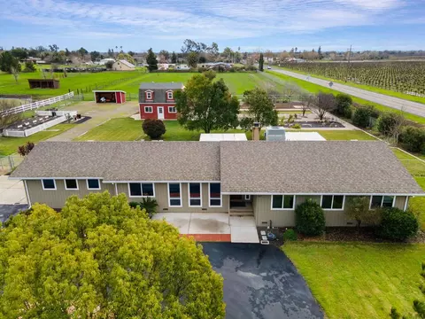 View/Area - 2294 E Forest Lake Rd, Acampo, CA 95220 photo 7 of 11