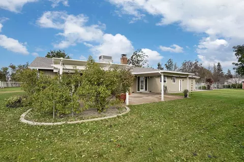 Exterior - 2294 E Forest Lake Rd, Acampo, CA 95220 photo 5 of 18