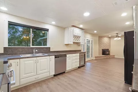 Kitchen - 2294 E Forest Lake Rd, Acampo, CA 95220 photo 3 of 6