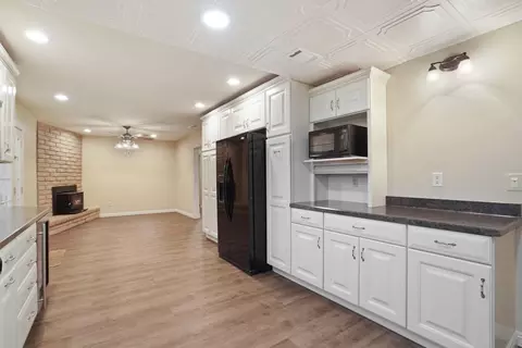 Kitchen - 2294 E Forest Lake Rd, Acampo, CA 95220 photo 1 of 6