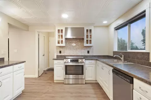 Kitchen - 2294 E Forest Lake Rd, Acampo, CA 95220 photo 4 of 6