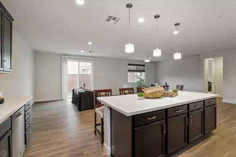 Kitchen - 1485 United St, Manteca, CA 95337 photo 7 of 7