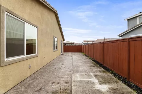 Exterior - 1485 United St, Manteca, CA 95337 photo 9 of 11