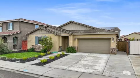 Exterior - 1485 United St, Manteca, CA 95337 photo 3 of 11