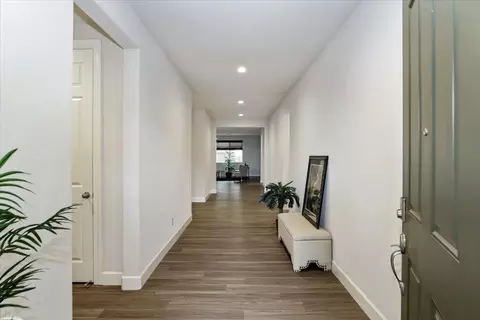 Entry Way - 1485 United St, Manteca, CA 95337 photo 1 of 3