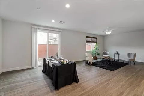 Living - 1485 United St, Manteca, CA 95337 photo 3 of 4