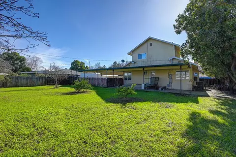 Exterior - 130 E Spruce St, Gridley, CA 95948 photo 13 of 28