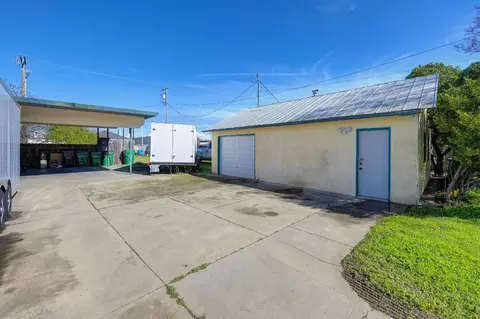 Exterior - 130 E Spruce St, Gridley, CA 95948 photo 18 of 28