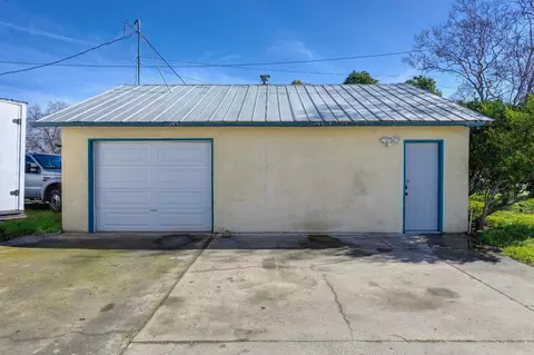 Exterior - 130 E Spruce St, Gridley, CA 95948 photo 19 of 28