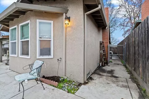 Exterior - 1004 Newkirk Way, Modesto, CA 95355 photo 12 of 14