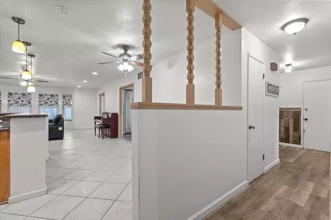 Entry Way - 1004 Newkirk Way, Modesto, CA 95355 photo 4 of 5