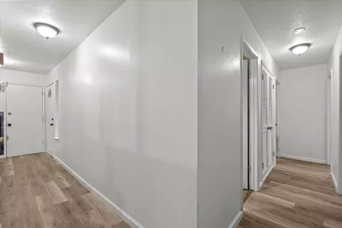 Entry Way - 1004 Newkirk Way, Modesto, CA 95355 photo 5 of 5