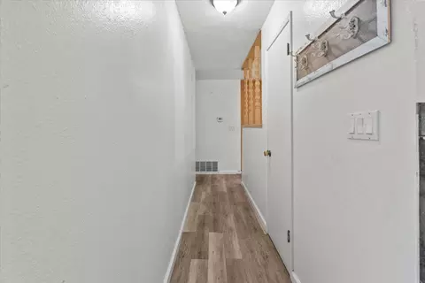 Entry Way - 1004 Newkirk Way, Modesto, CA 95355 photo 3 of 5