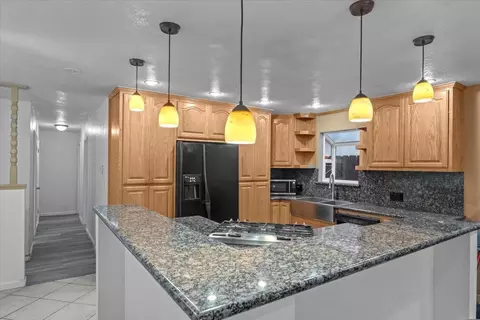 Kitchen - 1004 Newkirk Way, Modesto, CA 95355 photo 1 of 7