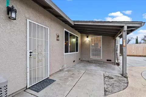 Exterior - 1004 Newkirk Way, Modesto, CA 95355 photo 11 of 14
