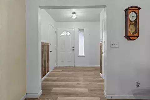Entry Way - 1004 Newkirk Way, Modesto, CA 95355 photo 1 of 5