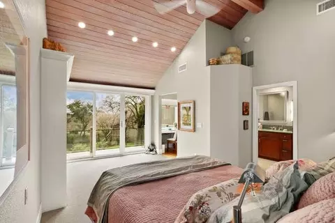 Bedroom - 64 Covered Bridge Rd, Carmichael, CA 95608 photo 3 of 7