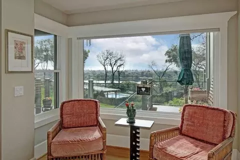 Living - 64 Covered Bridge Rd, Carmichael, CA 95608 photo 7 of 8