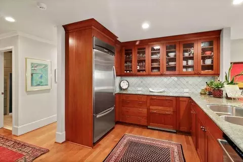 Kitchen - 64 Covered Bridge Rd, Carmichael, CA 95608 photo 9 of 10