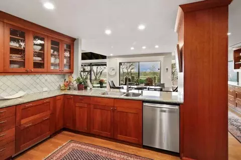 Kitchen - 64 Covered Bridge Rd, Carmichael, CA 95608 photo 10 of 10