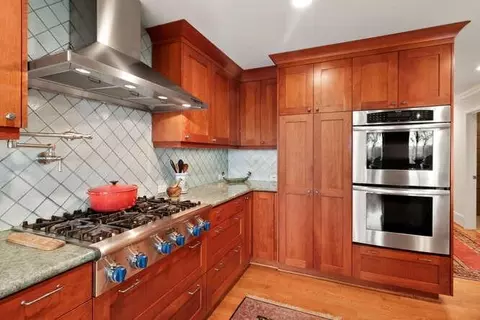 Kitchen - 64 Covered Bridge Rd, Carmichael, CA 95608 photo 3 of 10
