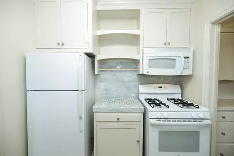 Kitchen - 219 Olive Ave, Modesto, CA 95350 photo 2 of 4