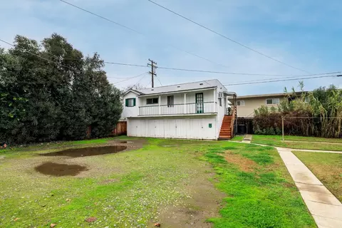 Exterior - 219 Olive Ave, Modesto, CA 95350 photo 4 of 10